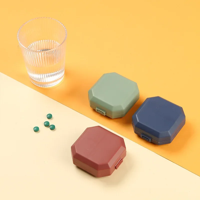 Mini portapillole portatile 6  - Formula Dispenser Portable recensione e prezzo