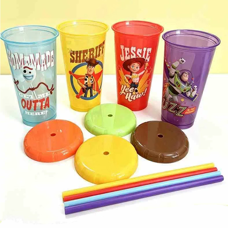 Set di 4 Bicchieri con Cannucc - Training Cup Straw recensione e prezzo