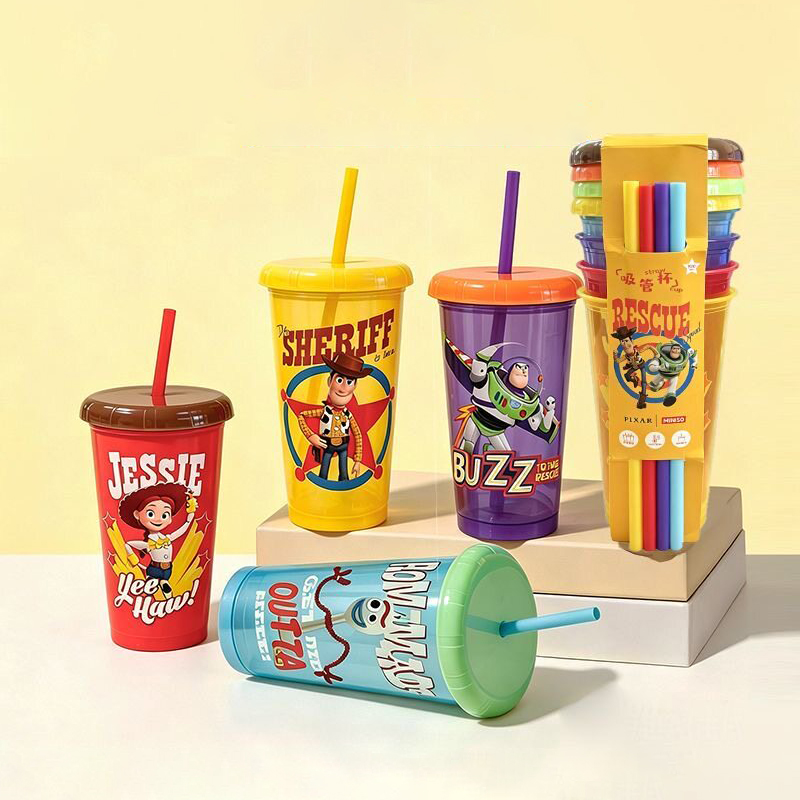 Set di 4 Bicchieri con Cannucc - Training Cup Straw recensione e prezzo